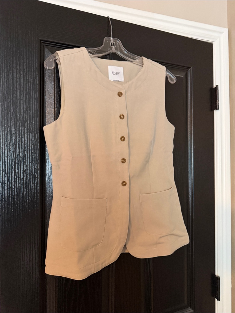 Studio Tan Button-Front Sleeveless Vest